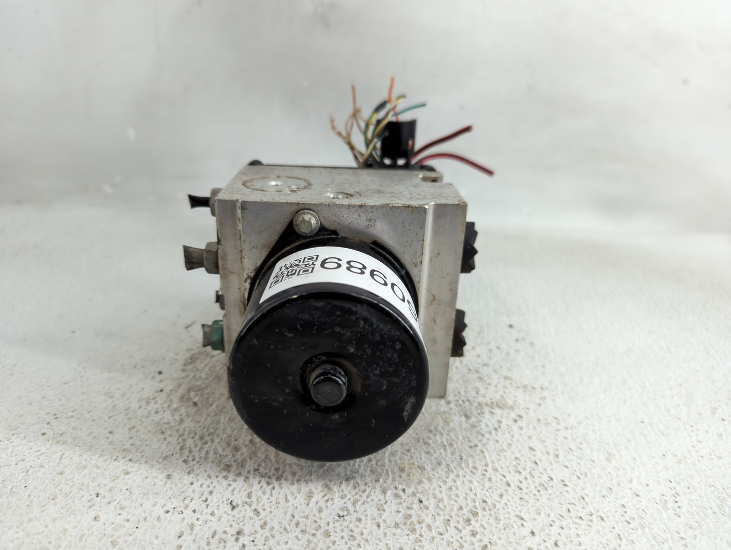 2008-2010 Chevrolet Impala ABS Pump Control Module Replacement P/N:25894182 Fits Fits 2008 2009 2010 OEM Used Auto Parts - O