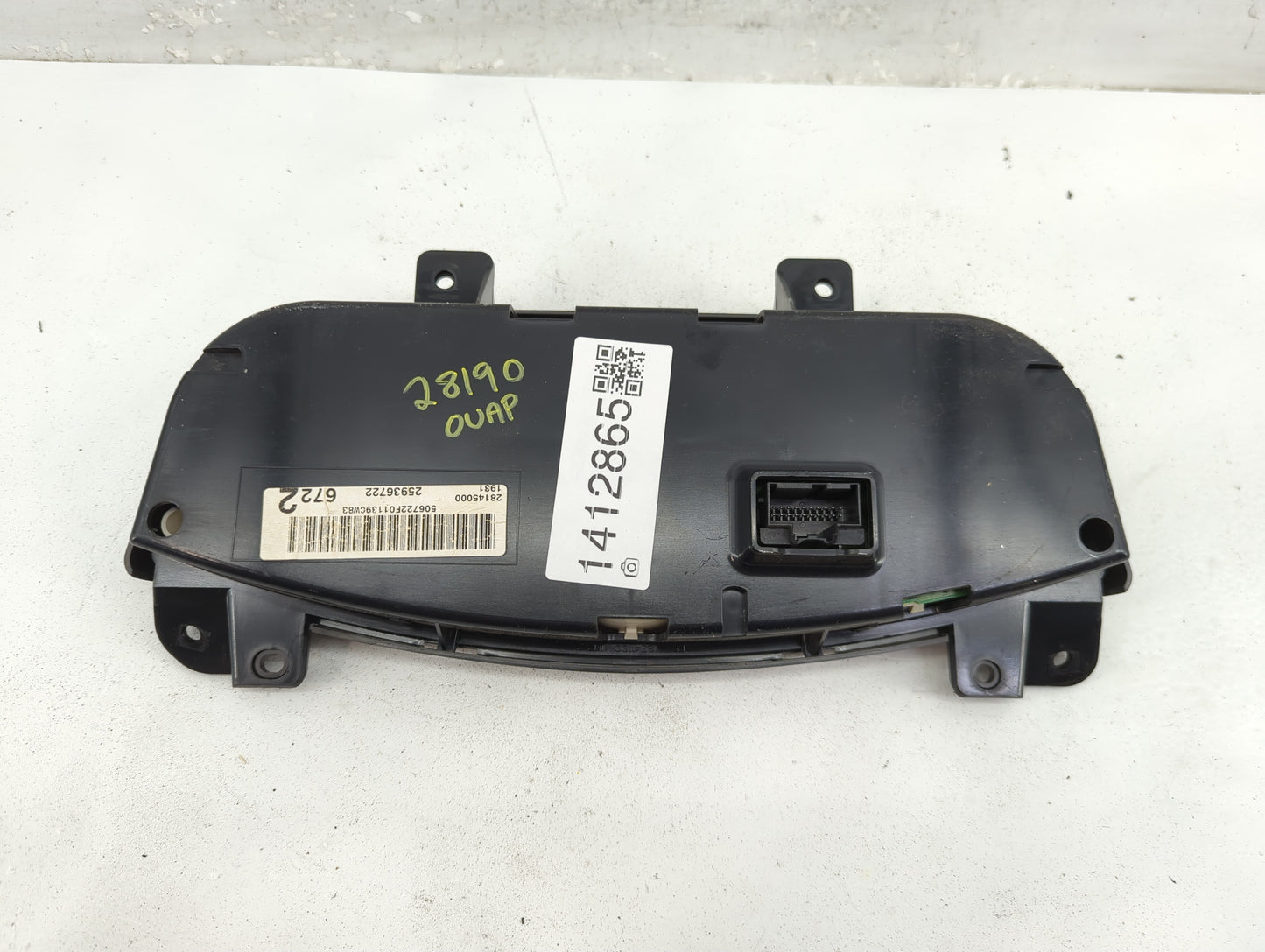 2009-2011 Chevrolet Impala Instrument Cluster Speedometer Gauges P/N:25936722 Fits Fits 2009 2010 2011 OEM Used Auto Parts -