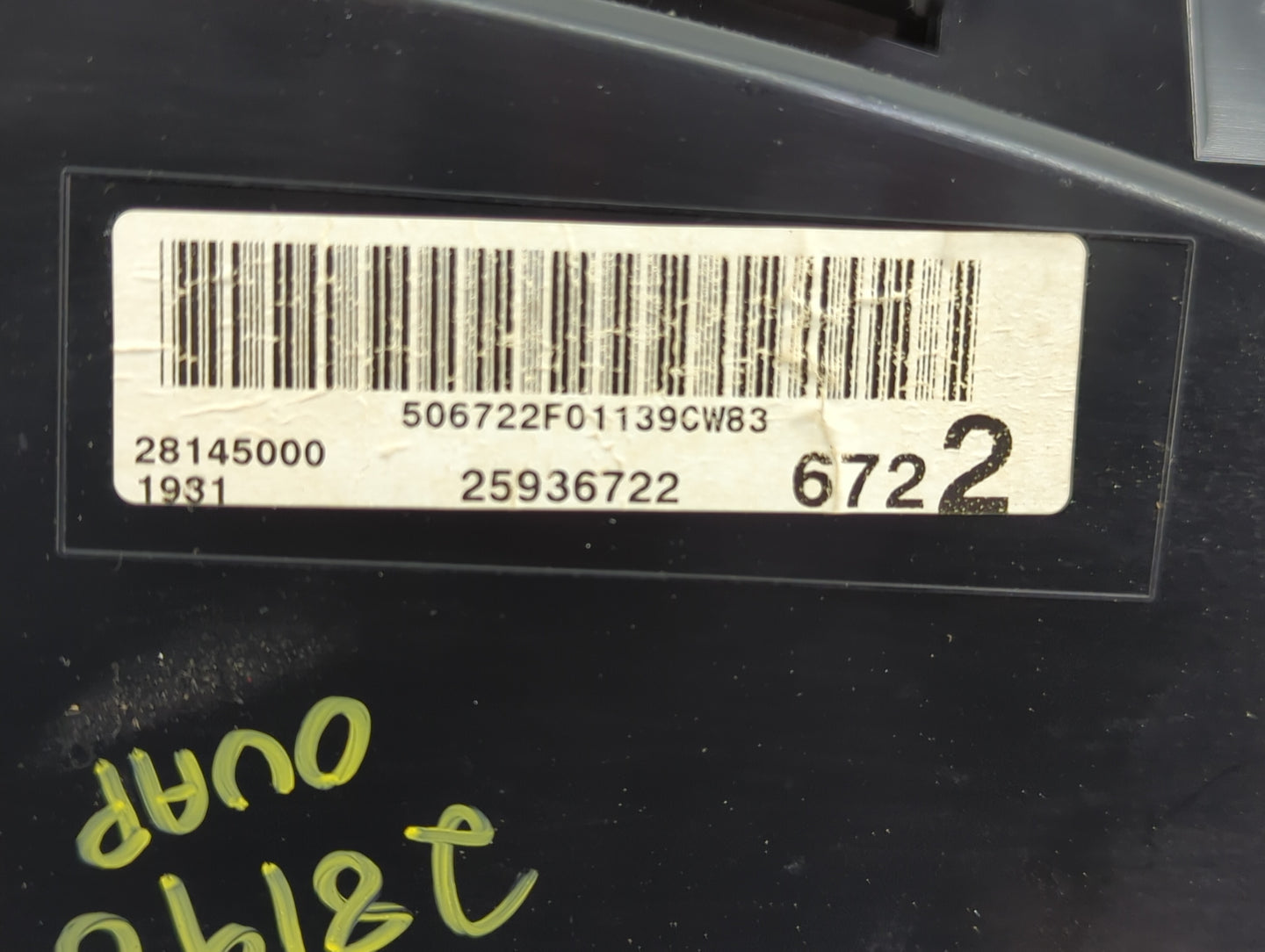 2009-2011 Chevrolet Impala Instrument Cluster Speedometer Gauges P/N:25936722 Fits Fits 2009 2010 2011 OEM Used Auto Parts -
