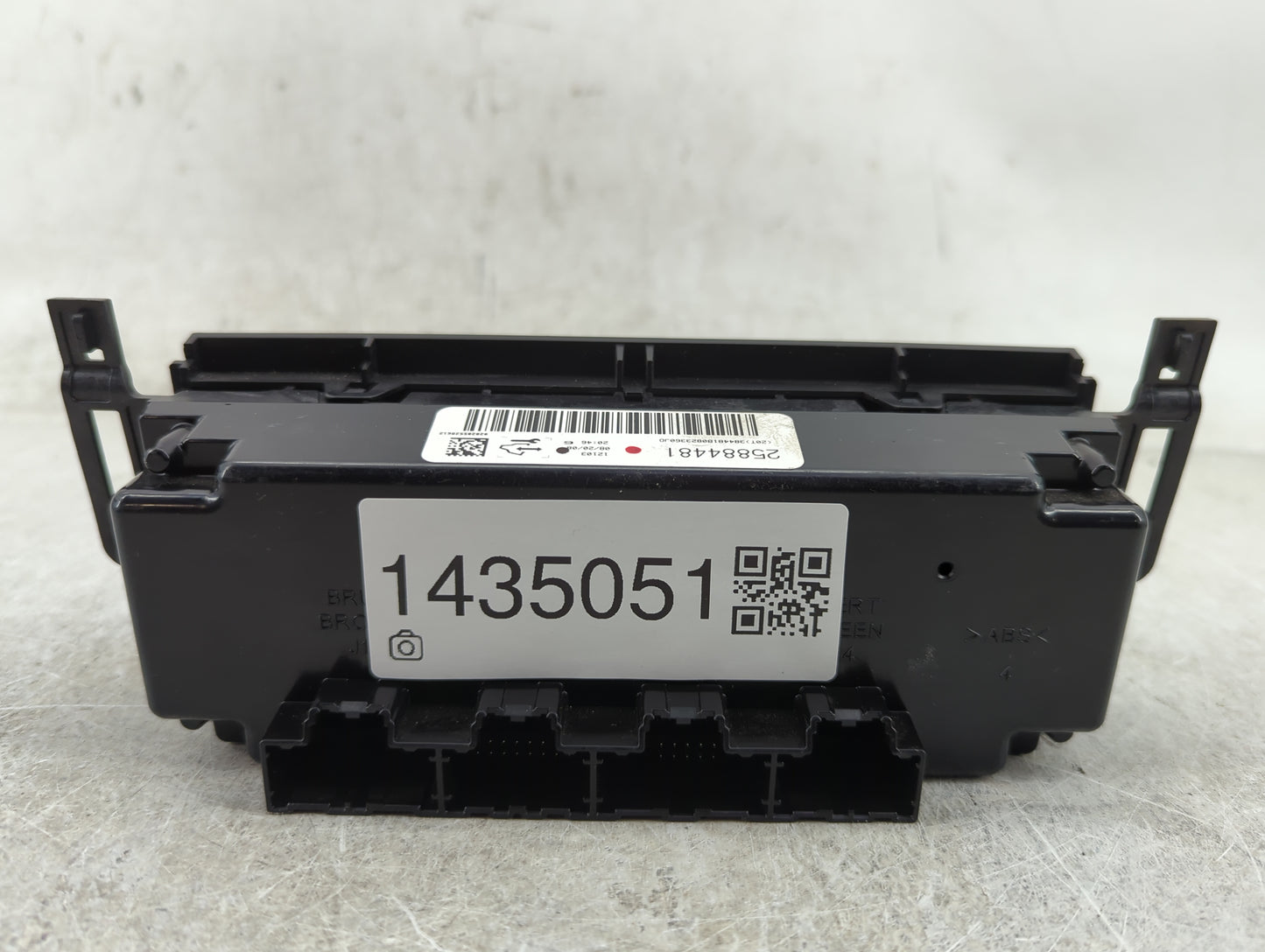 2006-2011 Chevrolet Impala Climate Control Module Temperature AC/Heater Replacement P/N:25884481 Fits OEM Used Auto Parts - 