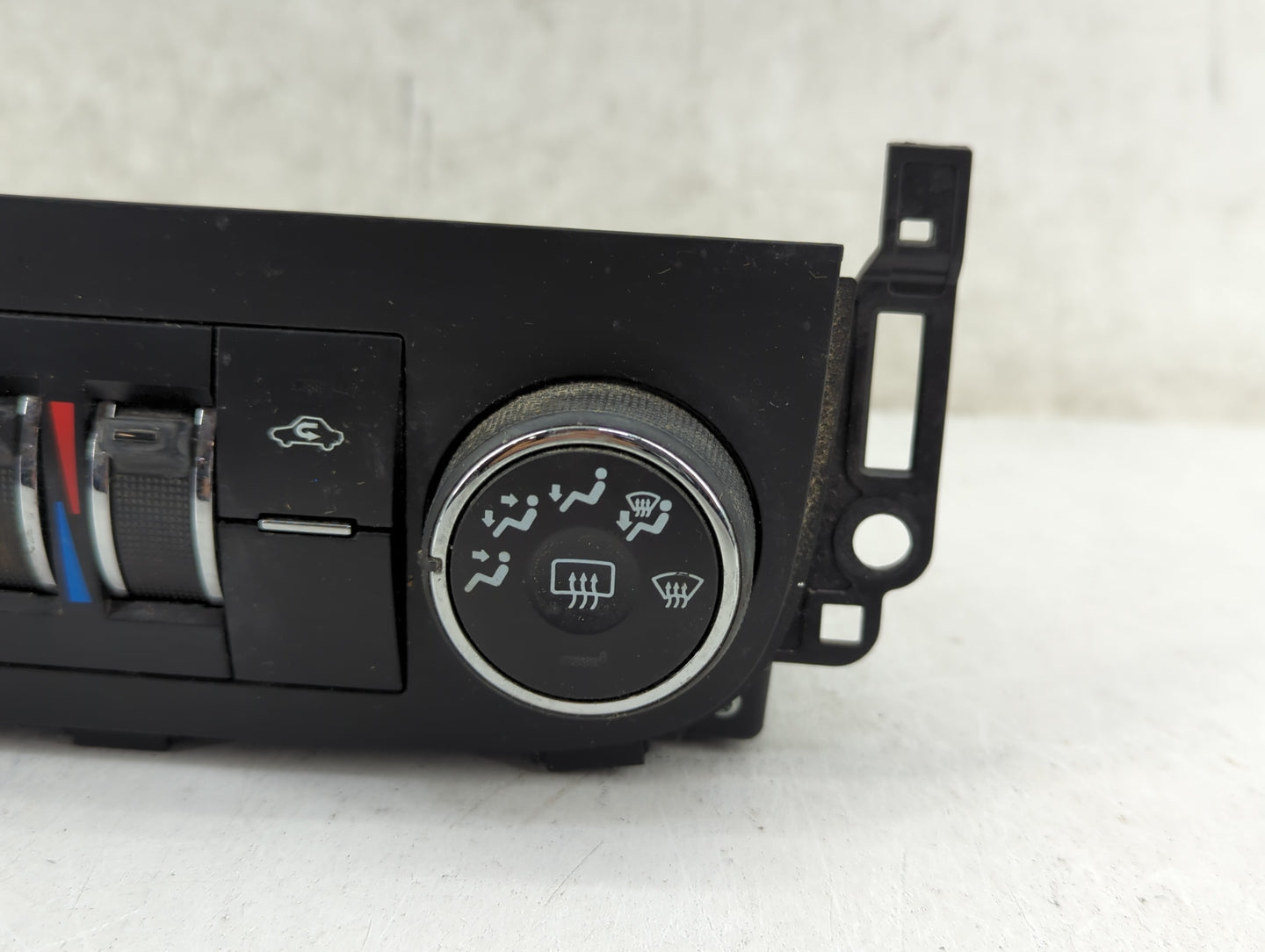2006-2011 Chevrolet Impala Climate Control Module Temperature AC/Heater Replacement P/N:20800257 Fits OEM Used Auto Parts - 