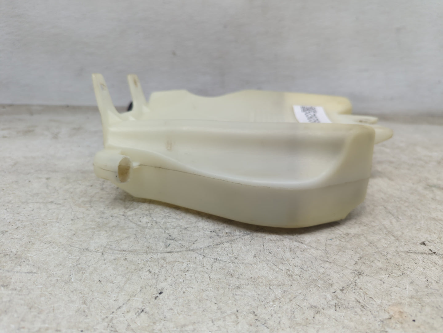 2006 Chevrolet Impala Radiator Coolant Overflow Expansion Tank Bottle 1449262 - Oemusedautoparts1.com