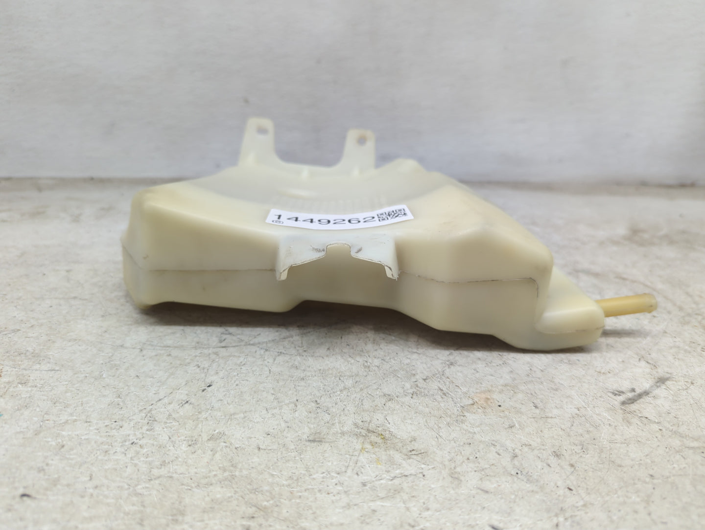2006 Chevrolet Impala Radiator Coolant Overflow Expansion Tank Bottle 1449262 - Oemusedautoparts1.com