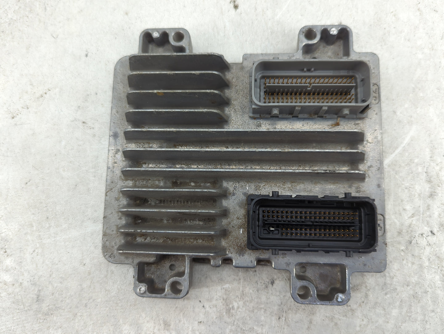 2009 Chevrolet Impala PCM Engine Control Computer ECU ECM PCU OEM P/N:12629009 Fits Fits 2010 OEM Used Auto Parts - Oemuseda