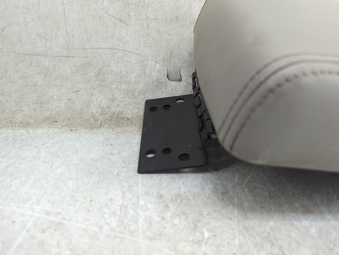 2009 Chevrolet Impala Center Console Armrest Cover Lid Fits OEM Used Auto Parts - Oemusedautoparts1.com