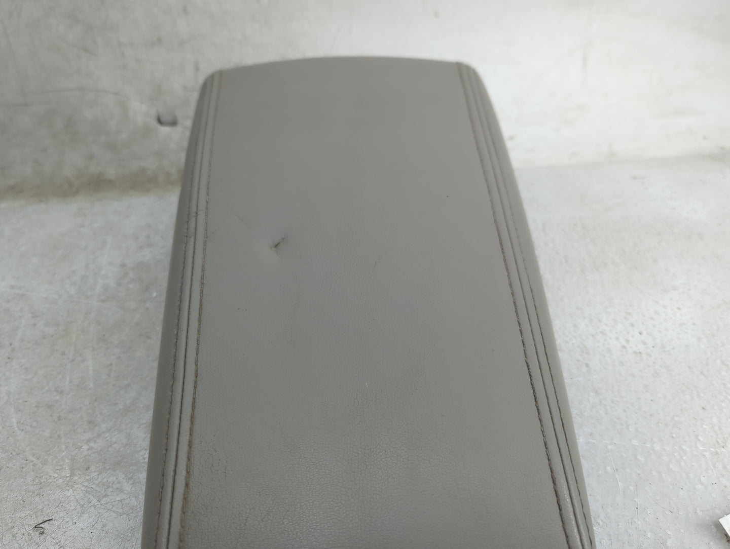 2009 Chevrolet Impala Center Console Armrest Cover Lid Fits OEM Used Auto Parts - Oemusedautoparts1.com
