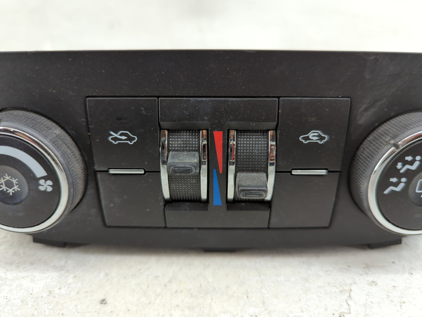 2006-2011 Chevrolet Impala Climate Control Module Temperature AC/Heater Replacement P/N:20800257 Fits OEM Used Auto Parts - 