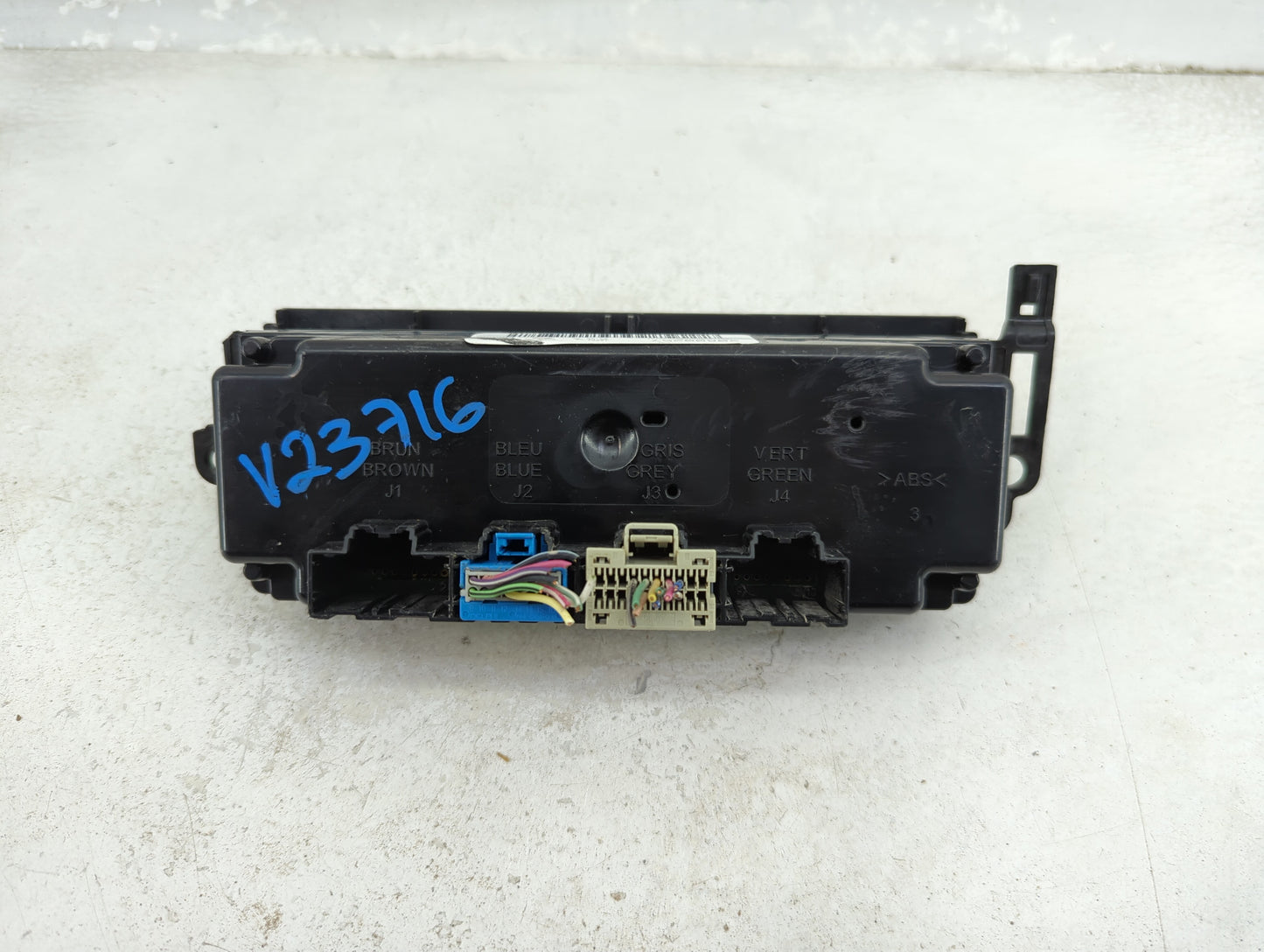 2006-2011 Chevrolet Impala Climate Control Module Temperature AC/Heater Replacement P/N:20800257 Fits OEM Used Auto Parts - 