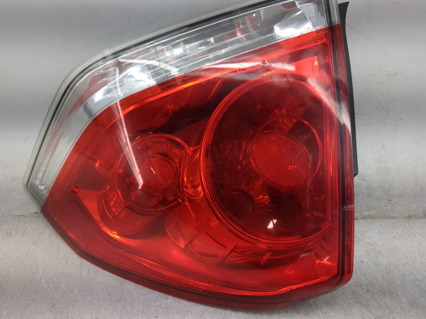 2006-2016 Chevrolet Impala Tail Light Assembly Passenger Right OEM P/N:25971599 Fits OEM Used Auto Parts - Oemusedautoparts1