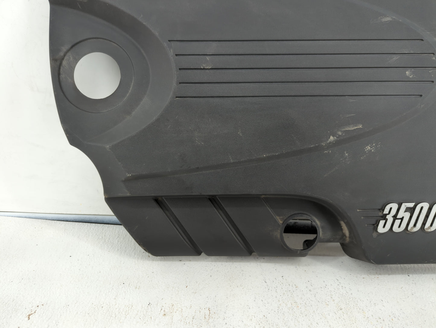 2009 Chevrolet Impala Engine Cover Black - Oemusedautoparts1.com