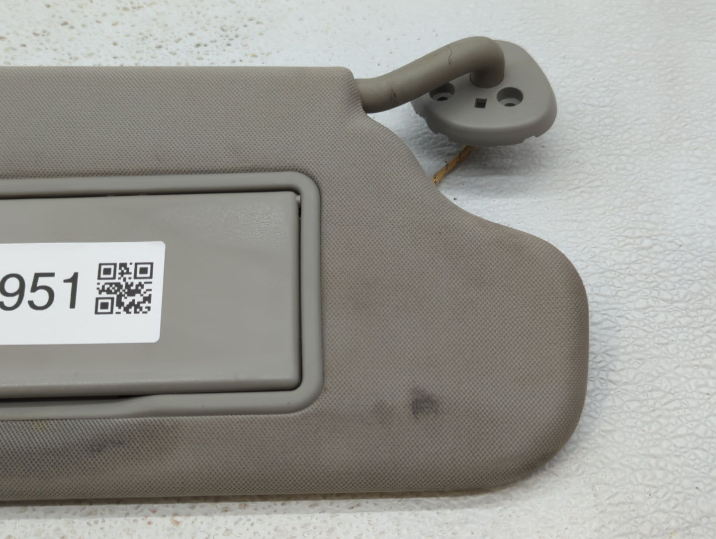 2006-2016 Chevrolet Impala Sun Visor Shade Replacement Passenger Right Mirror Fits OEM Used Auto Parts - Oemusedautoparts1.c