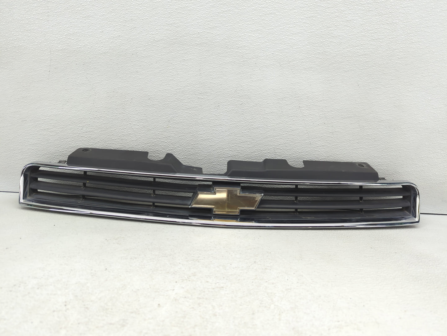 2006-2011 Chevrolet Impala Front Grille Bumper Not Included - Oemusedautoparts1.com