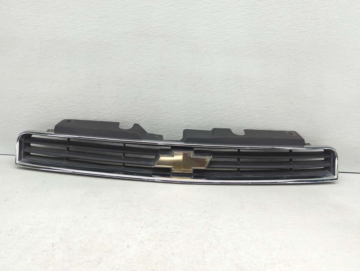 2006-2011 Chevrolet Impala Front Grille Bumper Not Included - Oemusedautoparts1.com