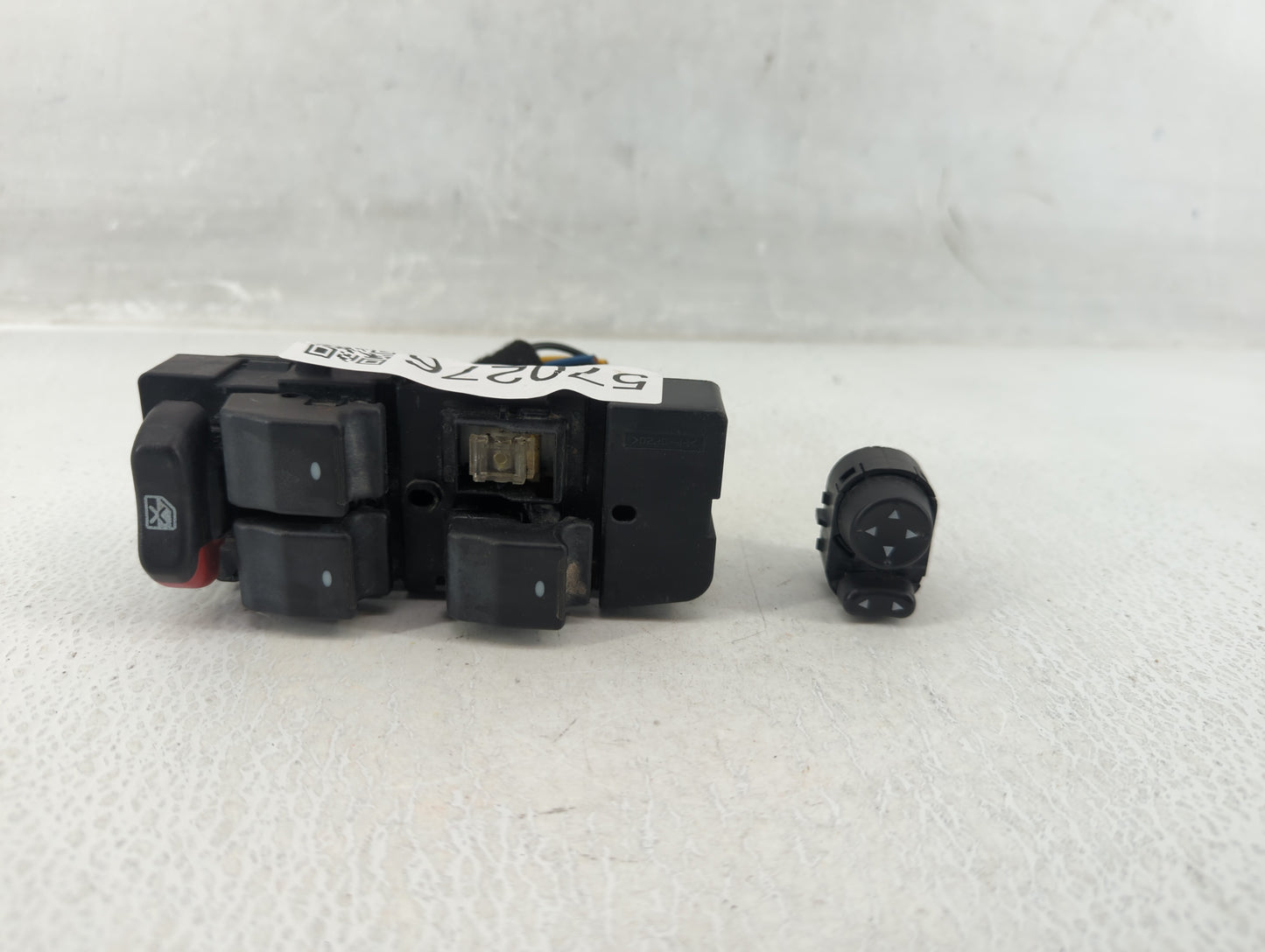 2009-2016 Chevrolet Impala Master Power Window Switch Replacement Driver Side Left P/N:25828893 Fits OEM Used Auto Parts - O
