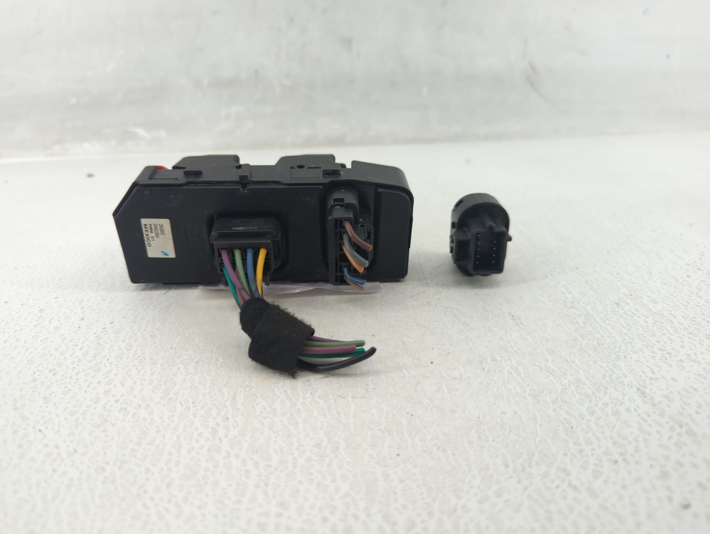 2009-2016 Chevrolet Impala Master Power Window Switch Replacement Driver Side Left P/N:25828893 Fits OEM Used Auto Parts - O