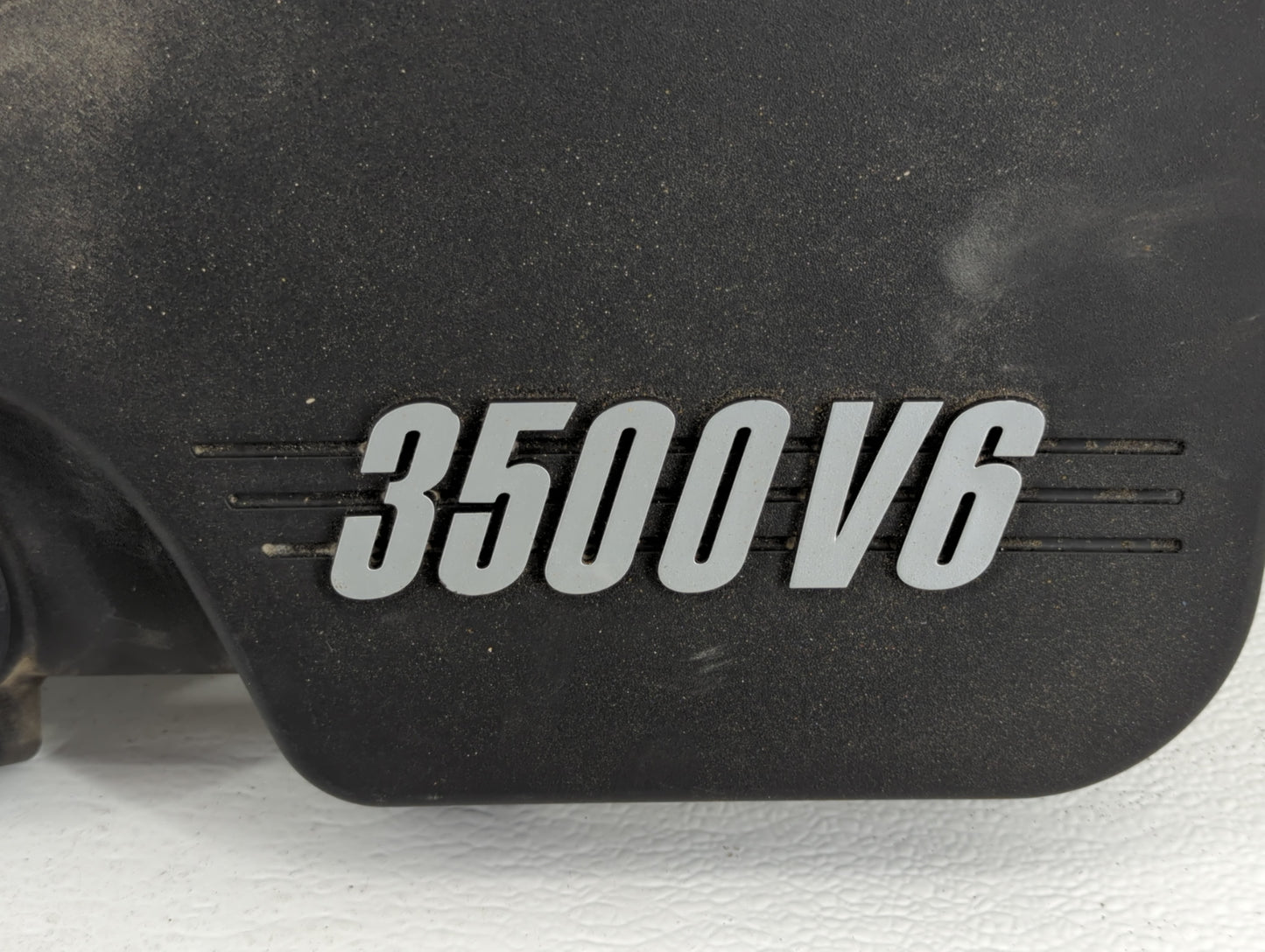 2009 Chevrolet Impala Engine Cover - Oemusedautoparts1.com
