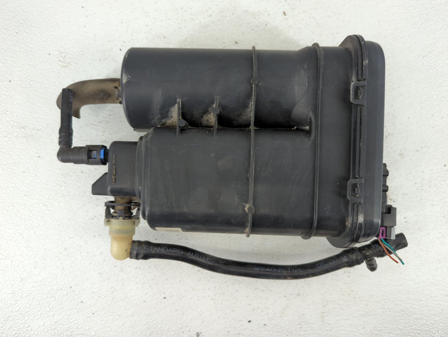 2009 Chevrolet Impala Rear Cargo Cover Storage Retractable Shade - Oemusedautoparts1.com