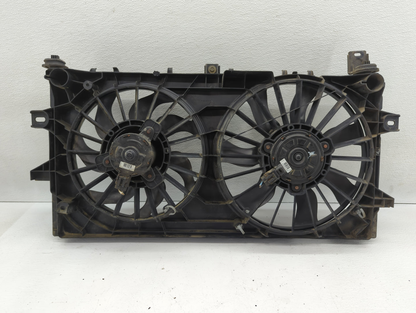 2006-2011 Chevrolet Impala Left Radiator Fan Motor Assembly - Oemusedautoparts1.com