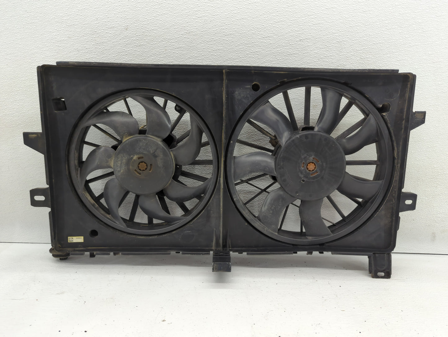 2006-2011 Chevrolet Impala Left Radiator Fan Motor Assembly - Oemusedautoparts1.com