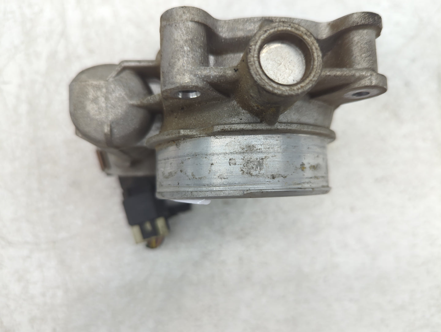 2006-2011 Chevrolet Impala Throttle Body P/N:132000511C 9500, RME72-1C Fits Fits 2006 2007 2008 2009 2010 2011 OEM Used Auto