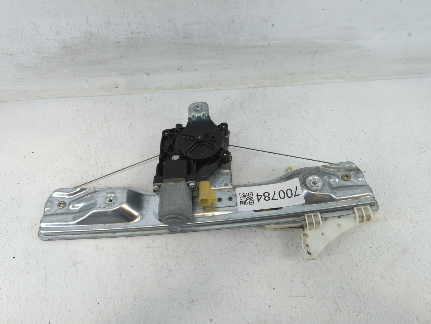 2006-2010 Chevrolet Impala Window Regulator Right Passenger Rear - Oemusedautoparts1.com