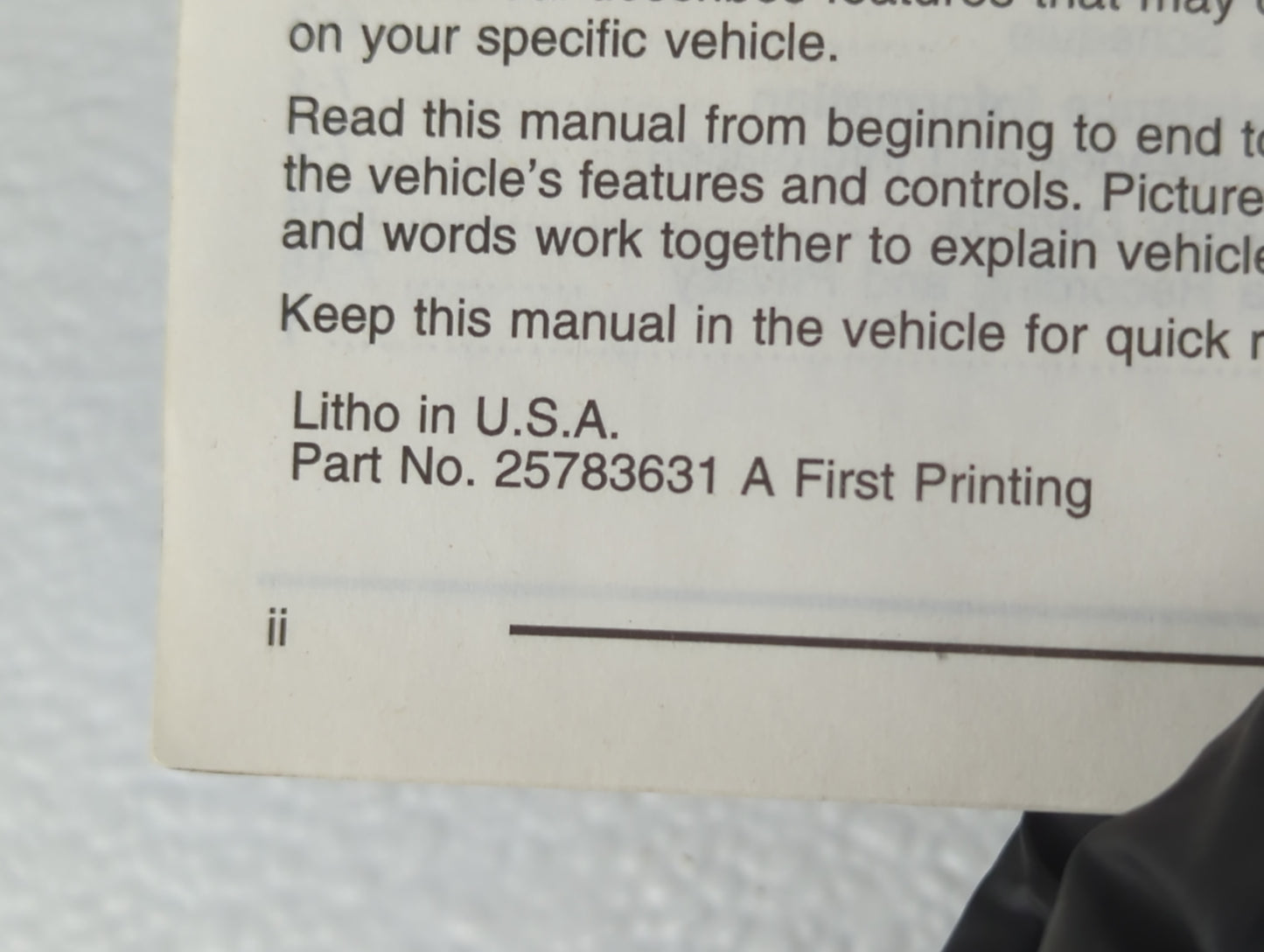 2009 Chevrolet Impala Owners Manual Book Guide P/N:25783631 OEM Used Auto Parts - Oemusedautoparts1.com