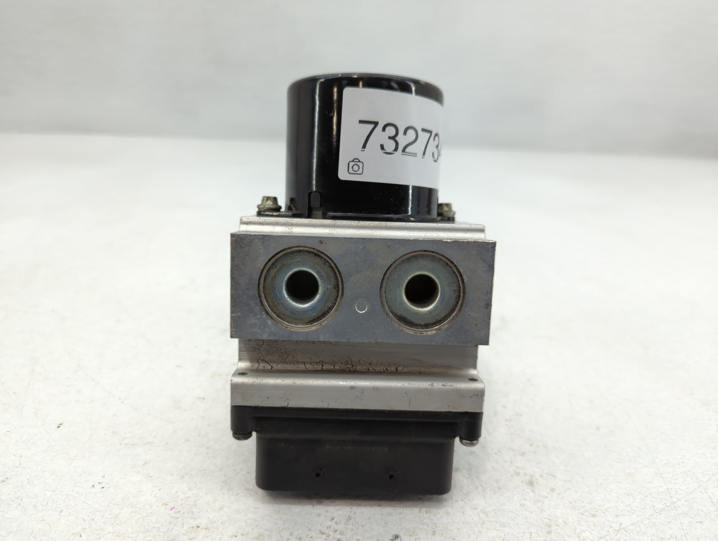 2008-2011 Chevrolet Impala ABS Pump Control Module Replacement P/N:25894182 Fits Fits 2008 2009 2010 2011 OEM Used Auto Part