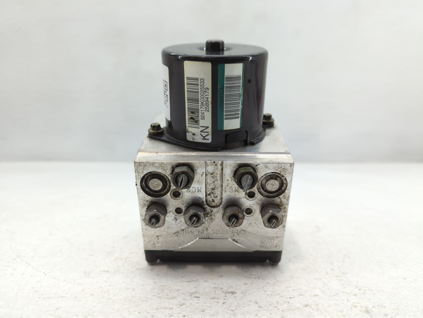 2008-2011 Chevrolet Impala ABS Pump Control Module Replacement P/N:25894182 Fits Fits 2008 2009 2010 2011 OEM Used Auto Part