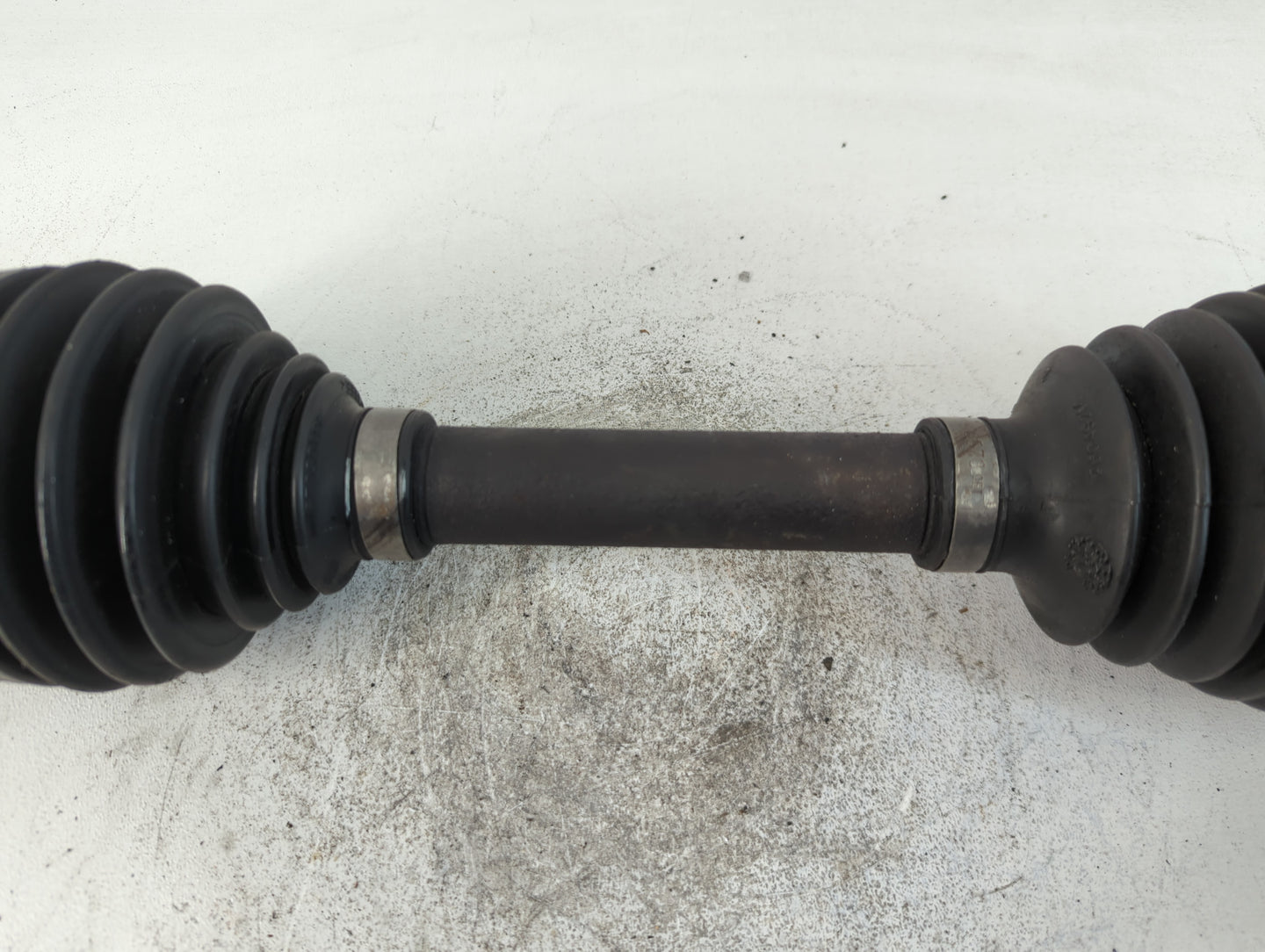 2000-2011 Chevrolet Impala Axle Shaft Front Driver Cv C/v - Oemusedautoparts1.com