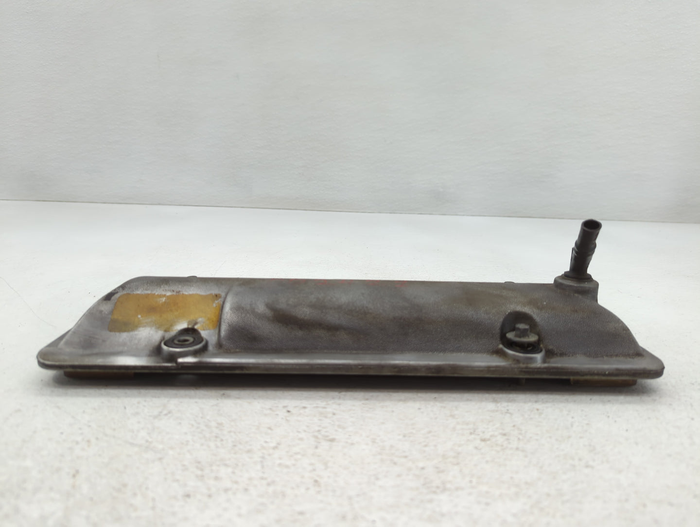 2009 Chevrolet Impala Driver Left Cylinder Head Valve Cover P/N:12591712 Fits OEM Used Auto Parts - Oemusedautoparts1.com