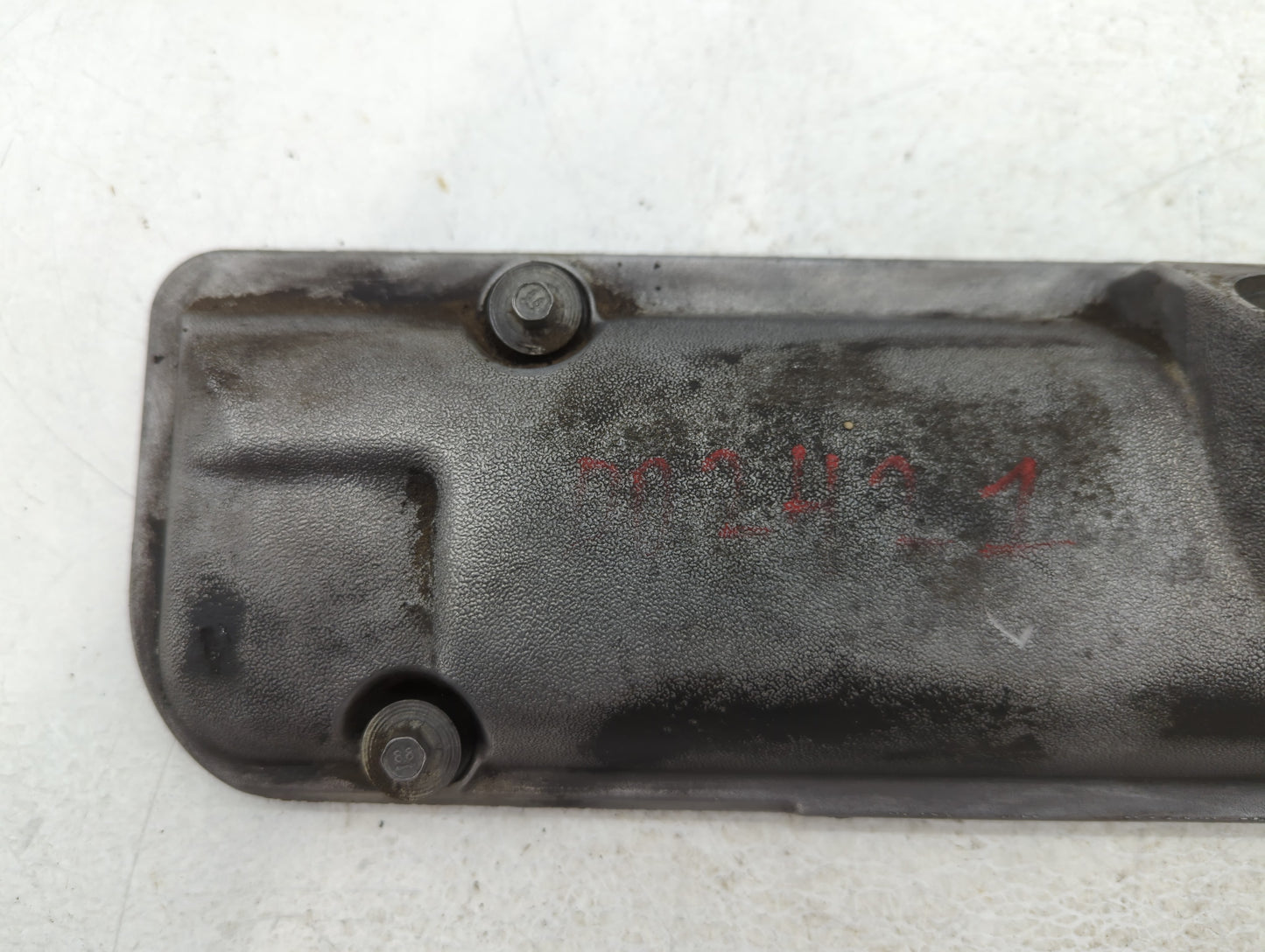 2009 Chevrolet Impala Driver Left Cylinder Head Valve Cover P/N:GM 12606107 CVR Fits OEM Used Auto Parts - Oemusedautoparts1