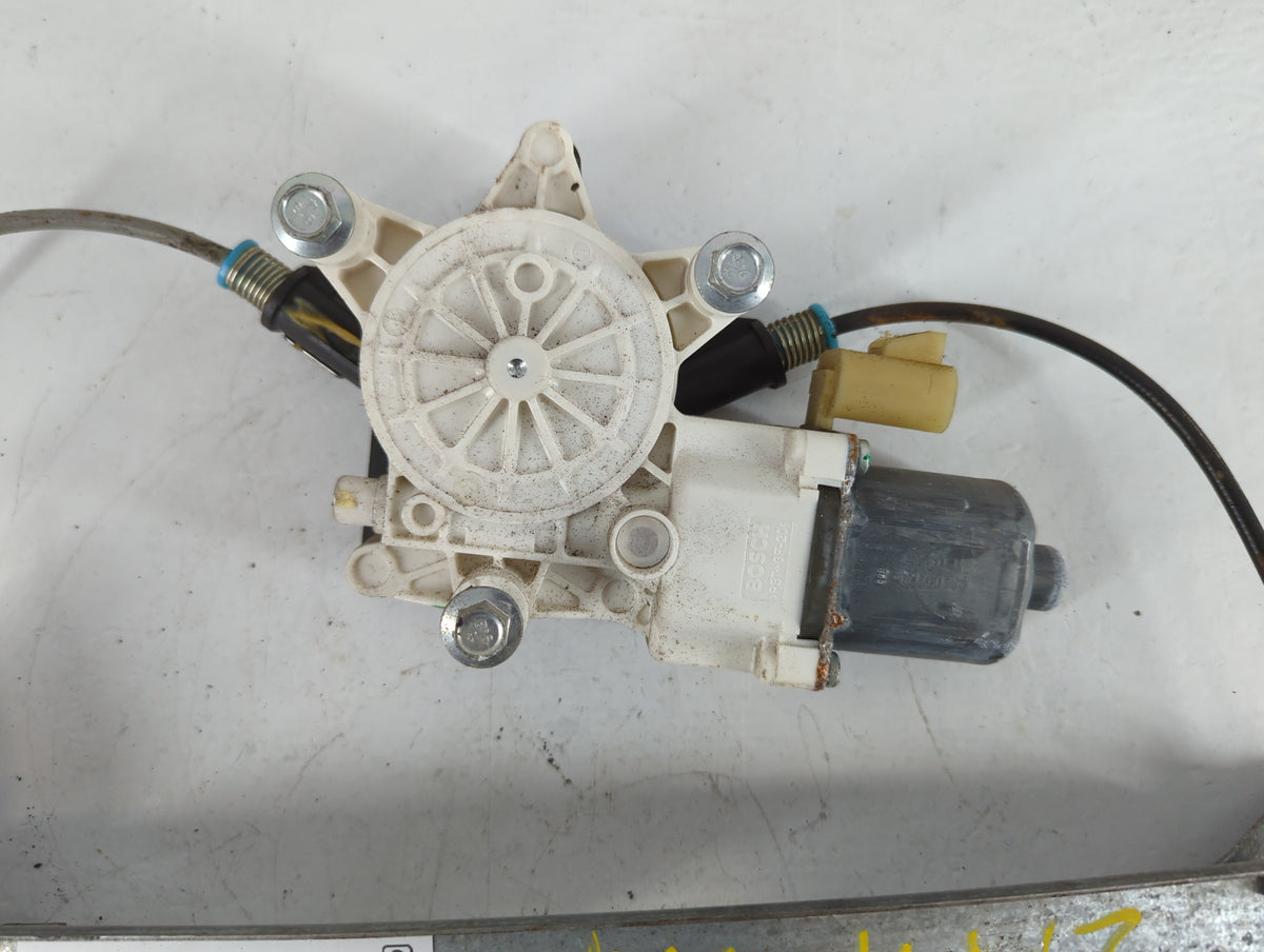 2006-2010 Chevrolet Impala Used Window Regulator Passenger Front 775877 - Oemusedautoparts1.com