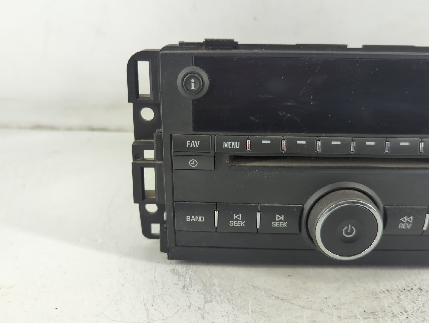 2009 Chevrolet Impala Radio AM FM Cd Player Receiver Replacement P/N:25980720 Fits OEM Used Auto Parts - Oemusedautoparts1.c