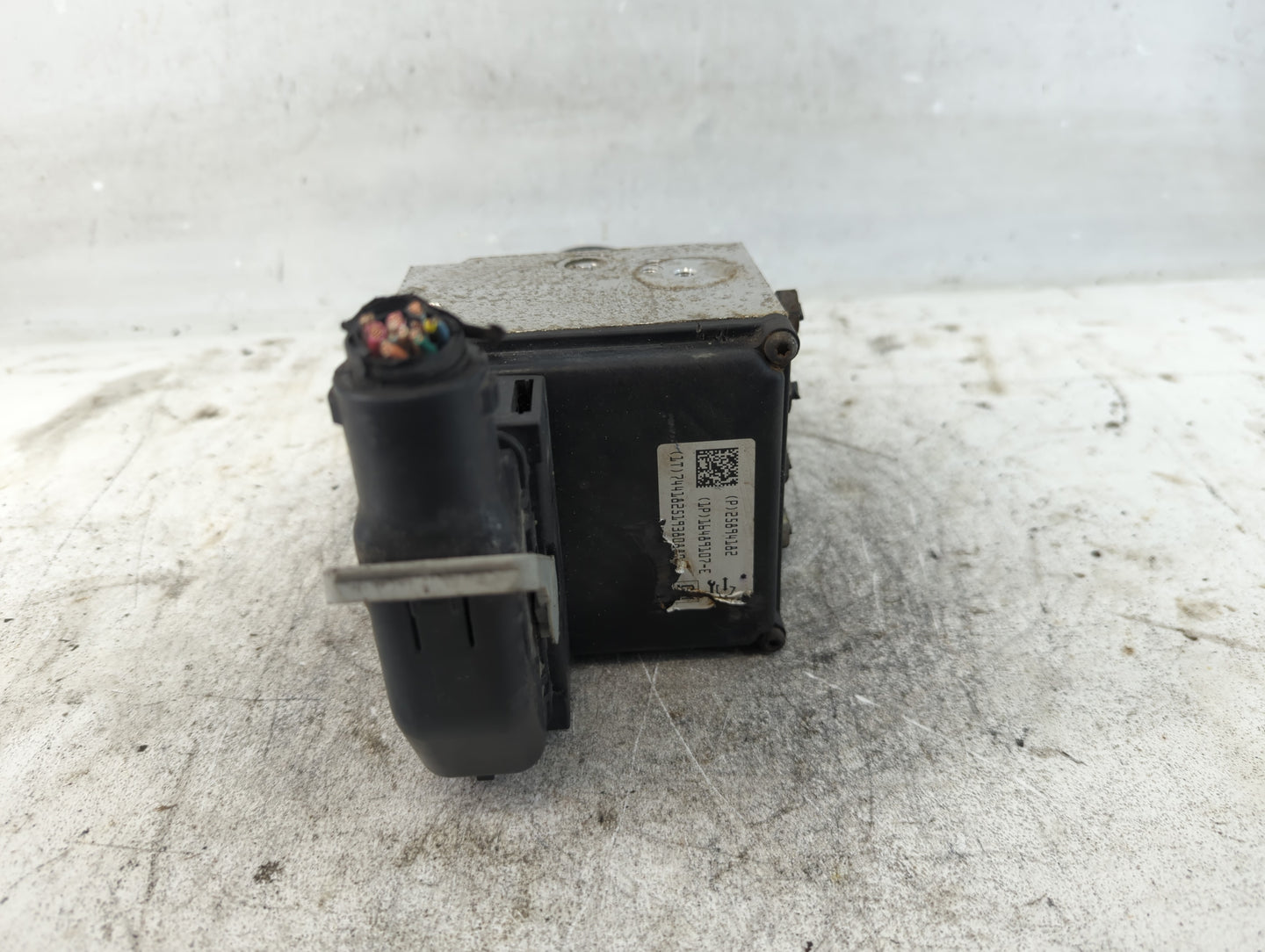 2008-2011 Chevrolet Impala ABS Pump Control Module Replacement P/N:25894182 Fits Fits 2008 2009 2010 2011 OEM Used Auto Part