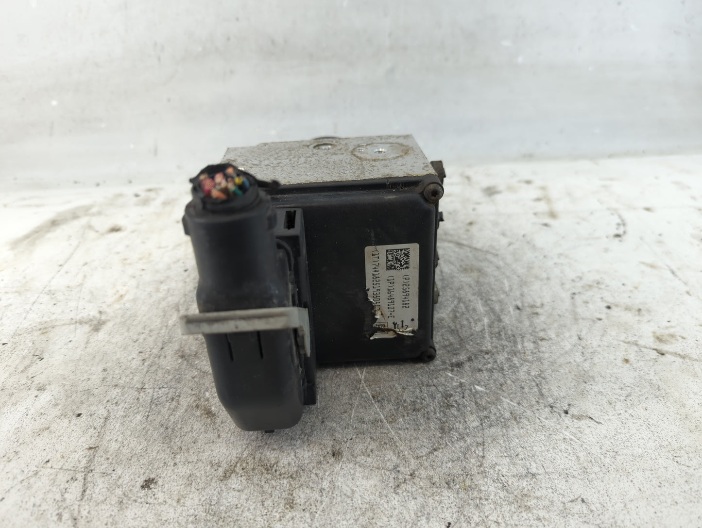 2008-2011 Chevrolet Impala ABS Pump Control Module Replacement P/N:25894182 Fits Fits 2008 2009 2010 2011 OEM Used Auto Part