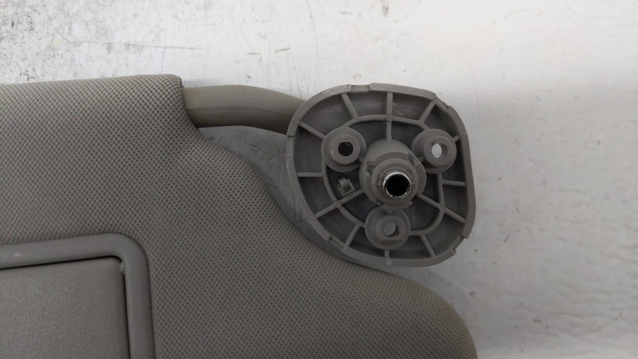 2009 Chevrolet Impala Sun Visor Shade Replacement Passenger Right Mirror Fits OEM Used Auto Parts - Oemusedautoparts1.com