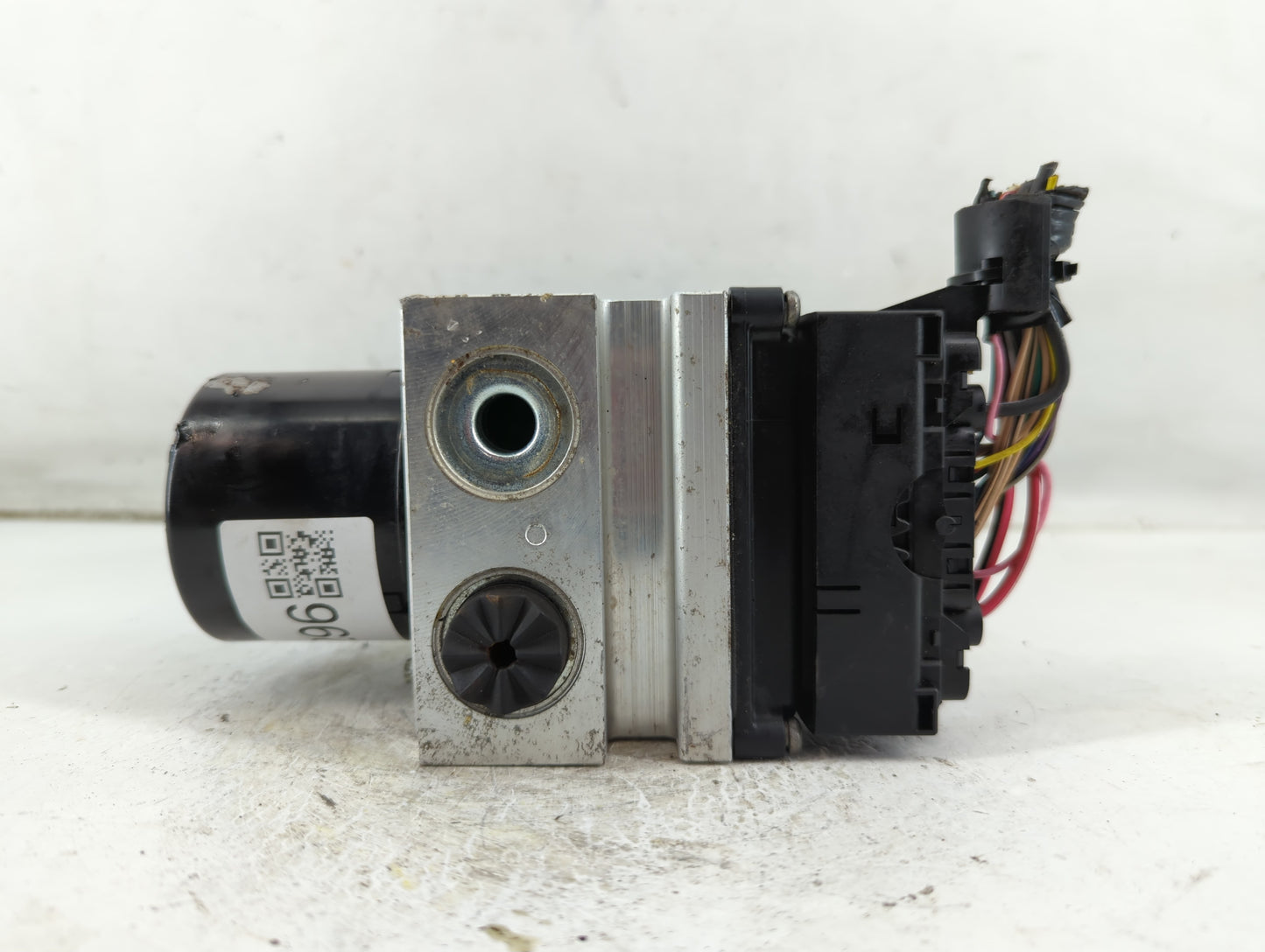 2008-2009 Chevrolet Malibu ABS Pump Control Module Replacement P/N:25949990 Fits Fits 2008 2009 OEM Used Auto Parts - Oemuse