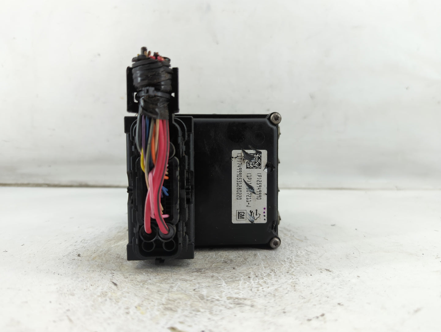 2008-2009 Chevrolet Malibu ABS Pump Control Module Replacement P/N:25949990 Fits Fits 2008 2009 OEM Used Auto Parts - Oemuse
