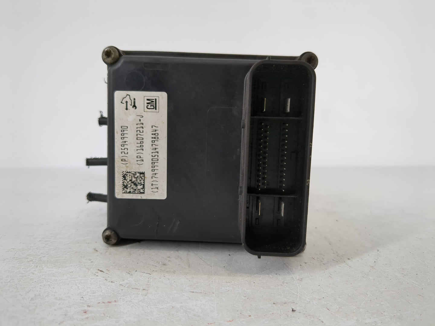 2008-2009 Chevrolet Malibu ABS Pump Control Module Replacement P/N:25949990 Fits Fits 2008 2009 OEM Used Auto Parts - Oemuse