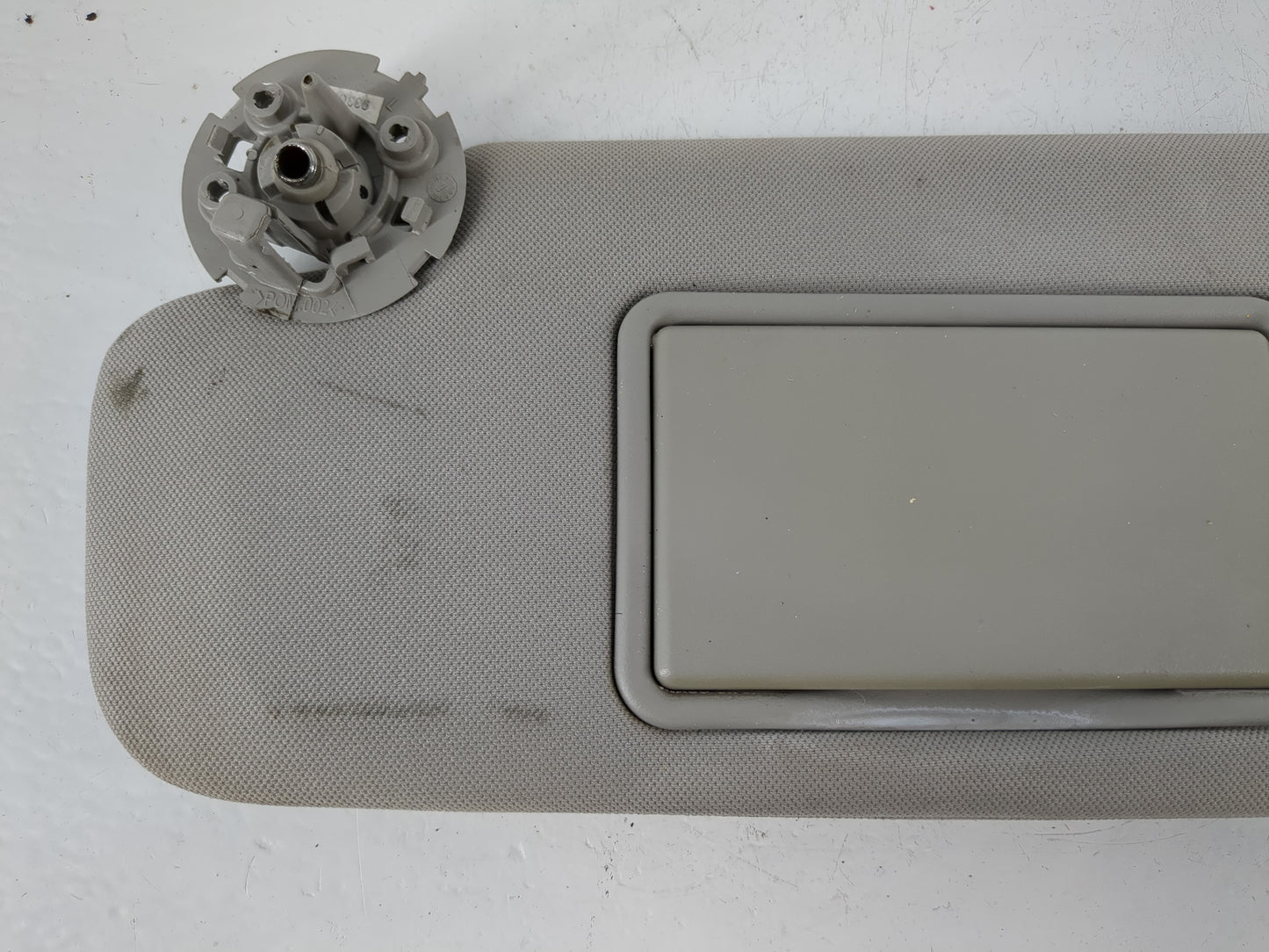 2004-2012 Chevrolet Malibu Sun Visor Shade Replacement Passenger Right Mirror Fits Fits 2004 2005 2008 2009 2010 2011 2012 O