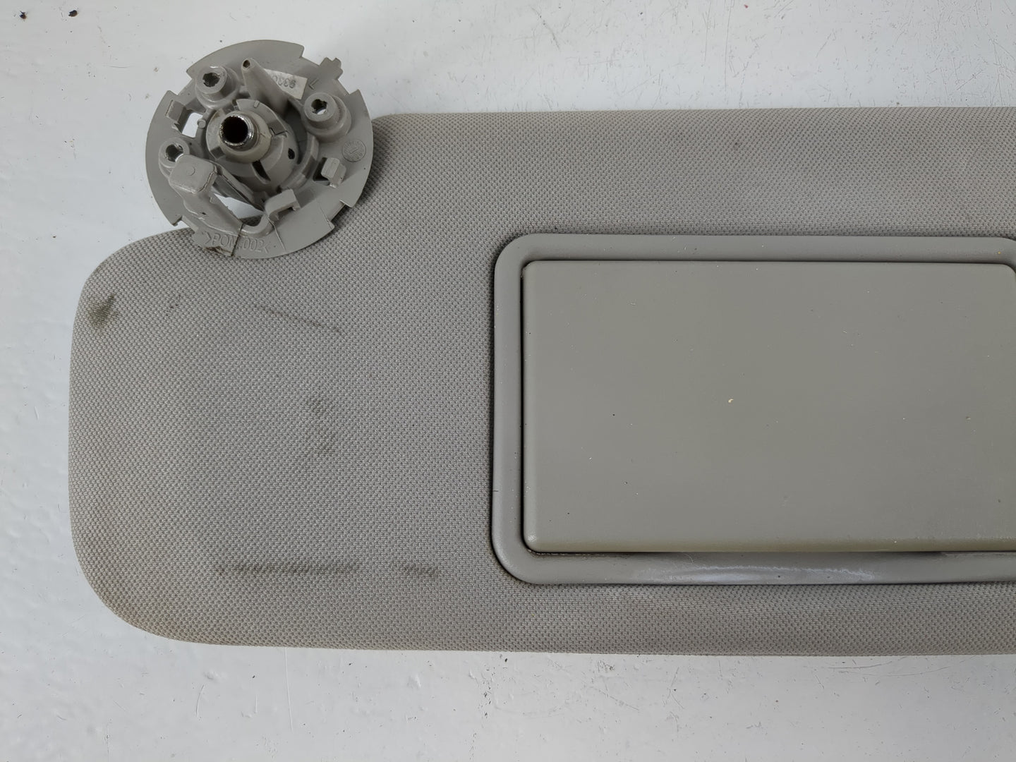 2004-2012 Chevrolet Malibu Sun Visor Shade Replacement Passenger Right Mirror Fits Fits 2004 2005 2008 2009 2010 2011 2012 O