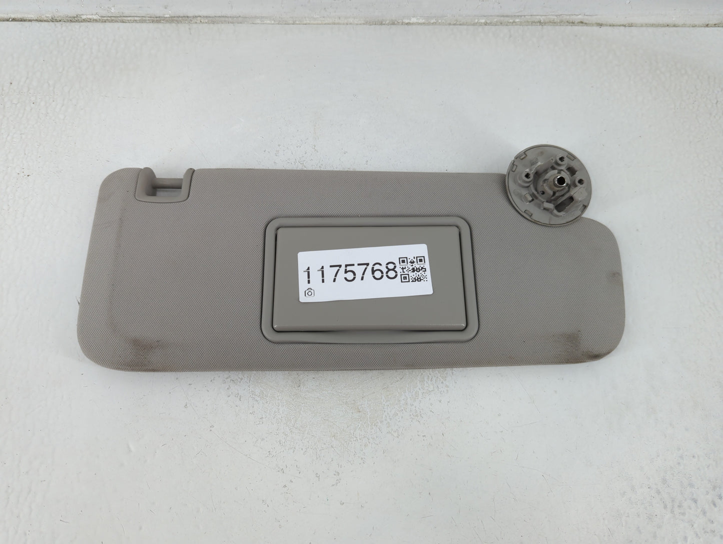 2004-2012 Chevrolet Malibu Sun Visor Shade Replacement Passenger Right Mirror Fits Fits 2004 2005 2008 2009 2010 2011 2012 O