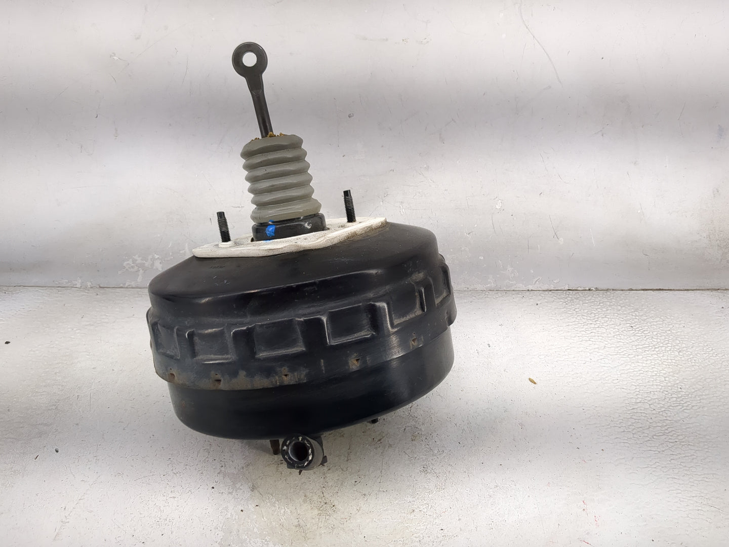 2008-2012 Chevrolet Malibu Power Brake Booster Oem 1179663 - Oemusedautoparts1.com