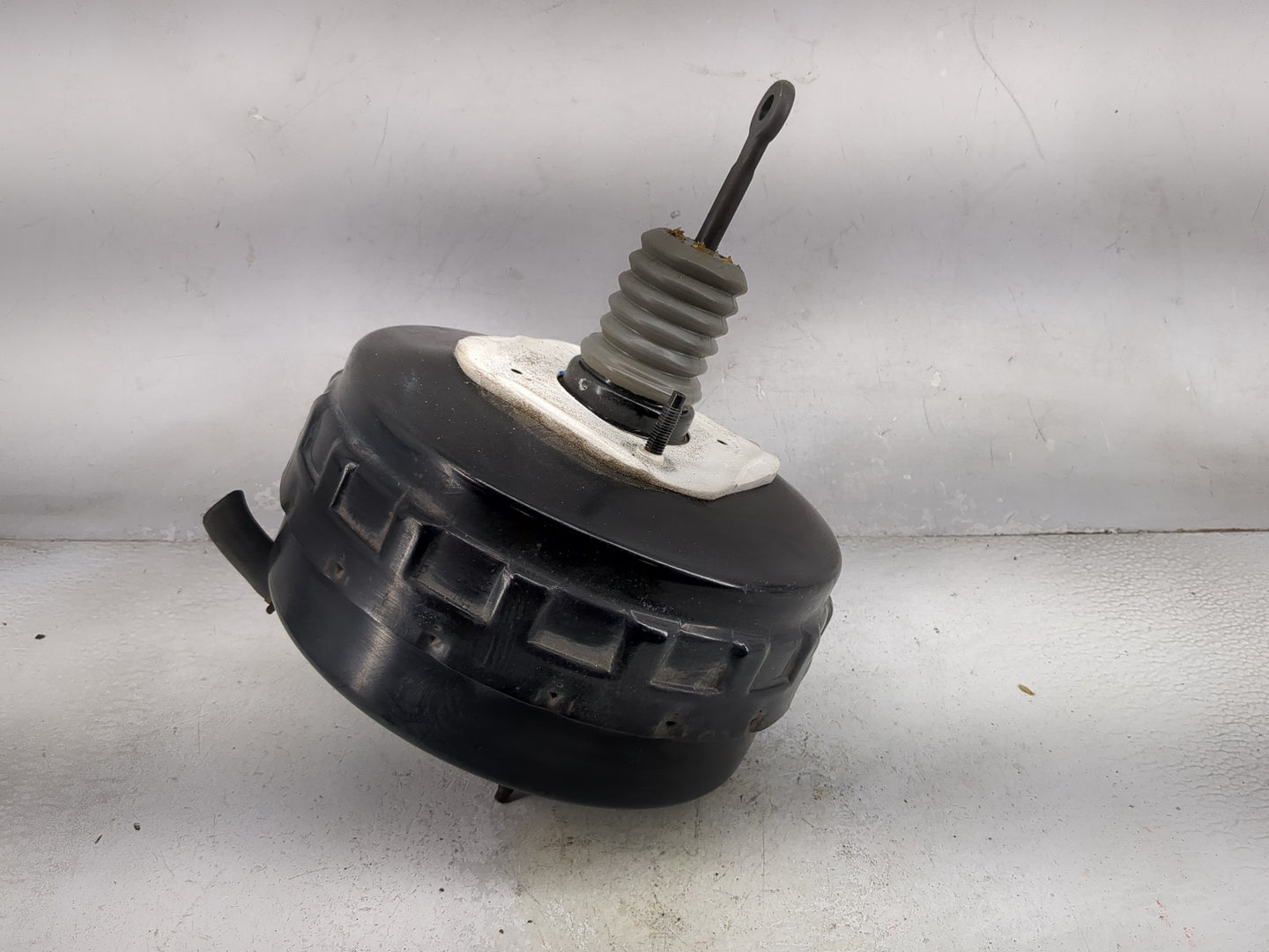 2008-2012 Chevrolet Malibu Power Brake Booster Oem 1179663 - Oemusedautoparts1.com