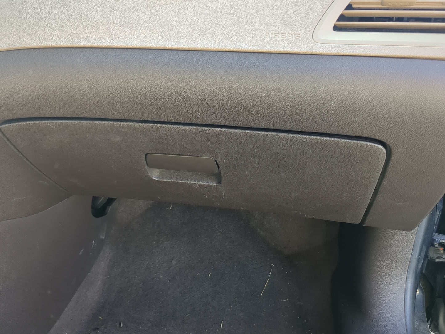 2009 Chevrolet Malibu Passenger Glove Box Door Storage Compartment - Oemusedautoparts1.com