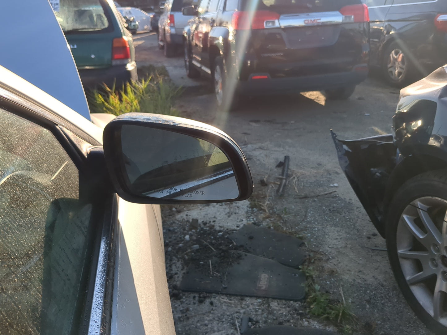 2008-2012 Chevrolet Malibu Passenger Side View Mirror - Right Door Mirror OEM Used - Oemusedautoparts1.com