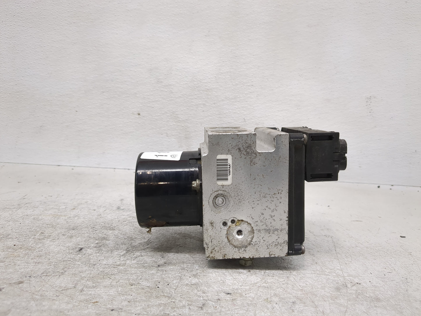 2008-2009 Chevrolet Malibu ABS Pump Control Module Replacement P/N:25949990 Fits Fits 2008 2009 OEM Used Auto Parts - Oemuse