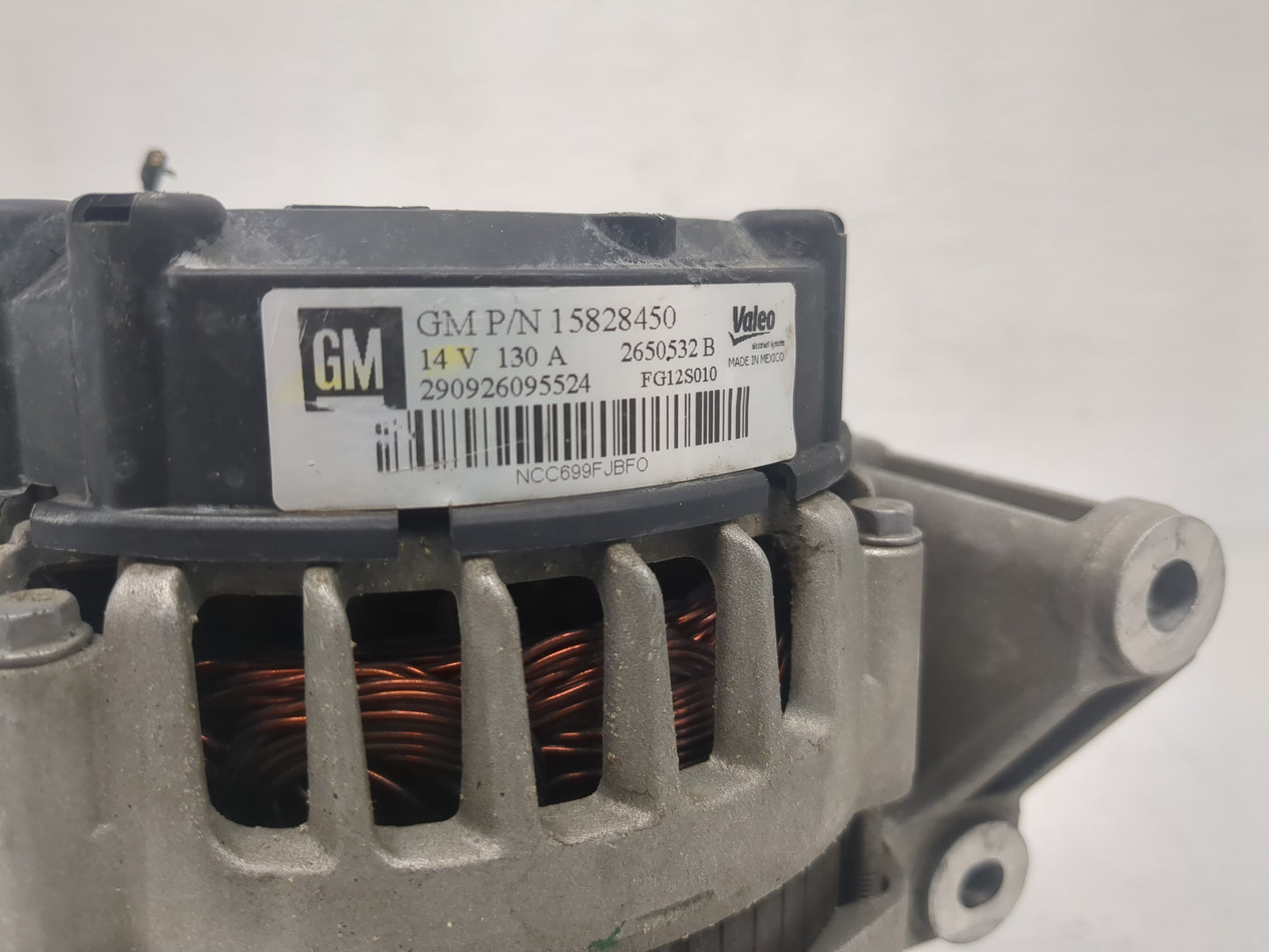 2008-2012 Chevrolet Malibu Alternator Replacement Generator Charging Assembly Engine OEM P/N:15828450 Fits OEM Used Auto Par