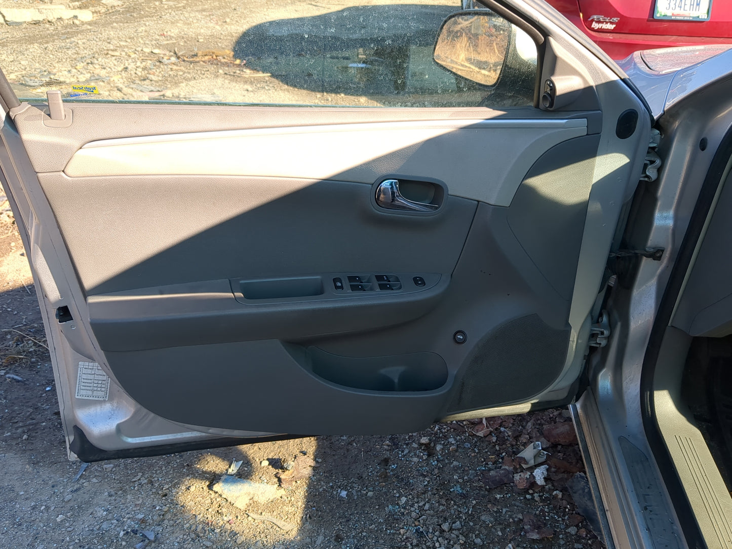 2009 Chevrolet Malibu Front Left Driver Interior Door Panel Trim - Oemusedautoparts1.com