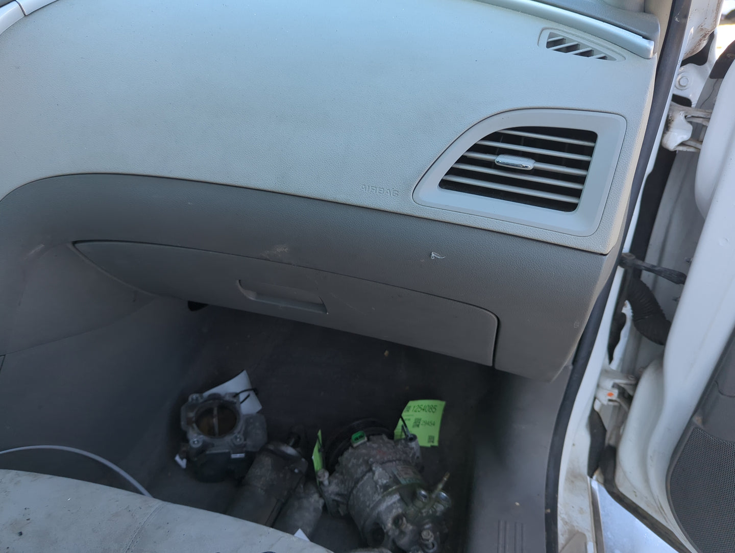 2009 Chevrolet Malibu Passenger Glove Box Door Storage Compartment - Oemusedautoparts1.com